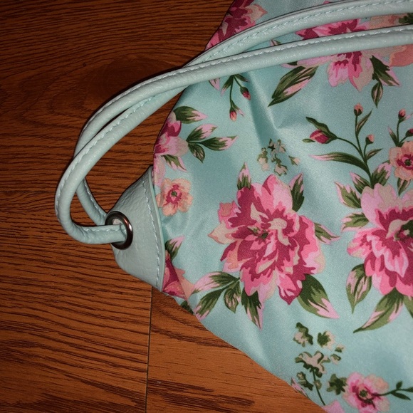 NWT floral drawstring backpack back to school new - Picture 3 of 6